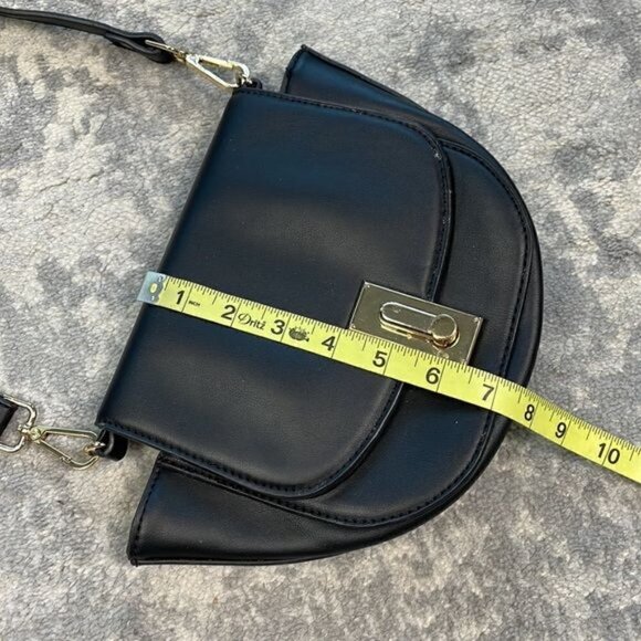Urban Expressions Black Vegan Leather Saddle Bag Crossbody - Picture 8 of 14